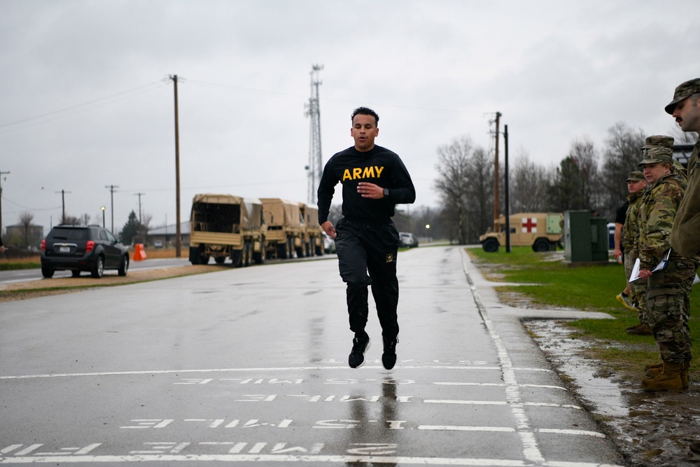 Minnesota Soldiers compete at Region IV Best Warrior Competition