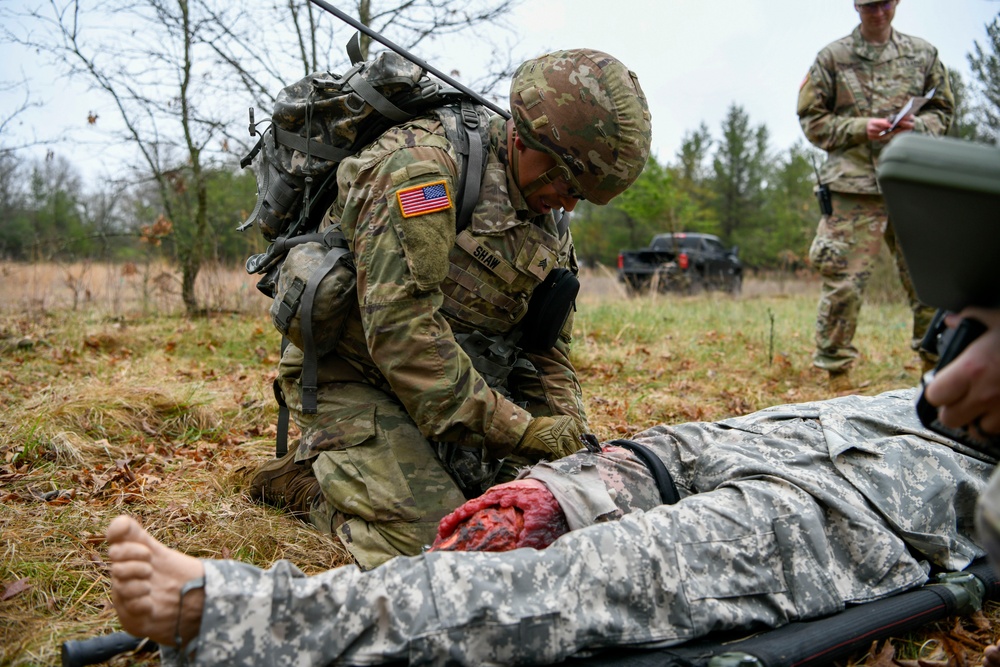 Minnesota Soldiers compete at Region IV Best Warrior Competition