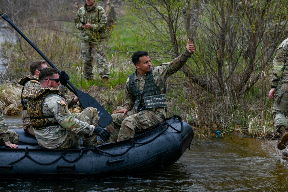 Minnesota Soldiers compete at Region IV Best Warrior Competition