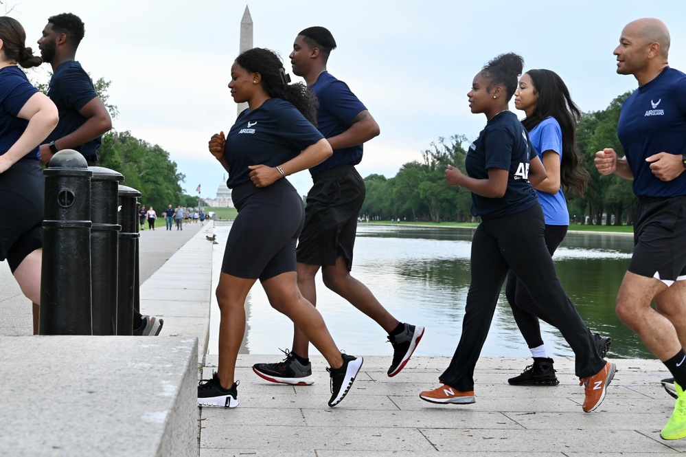 'Run to Recruit' Strengthens Mind, Body, and Manpower