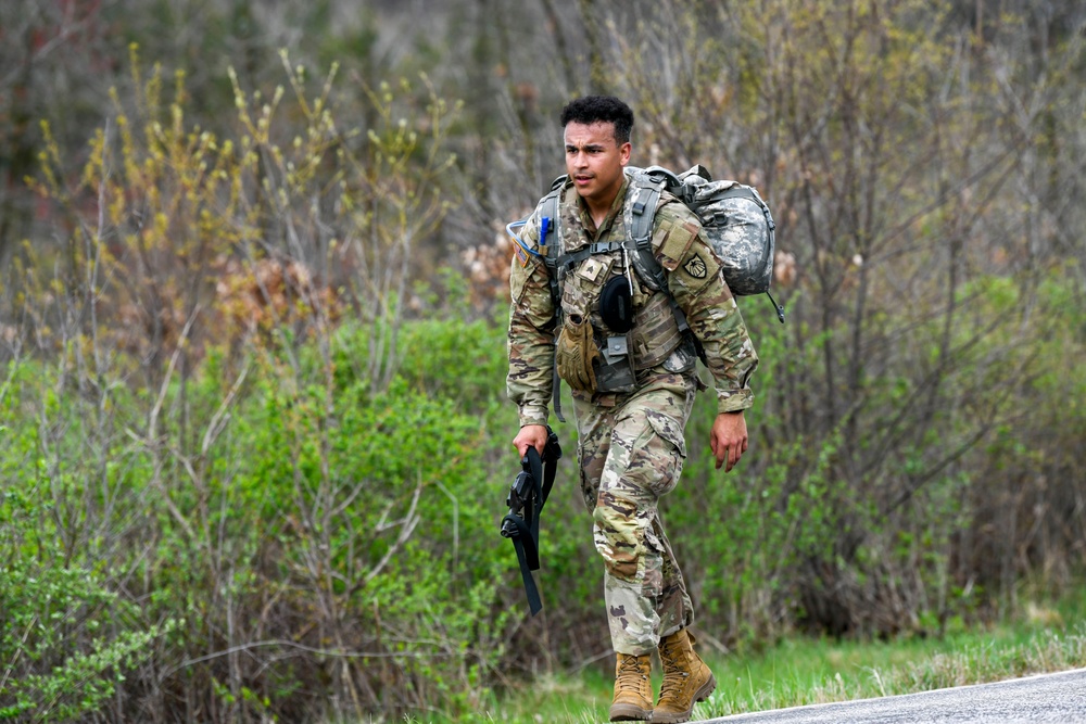 Minnesota Soldiers compete at Region IV Best Warrior Competition