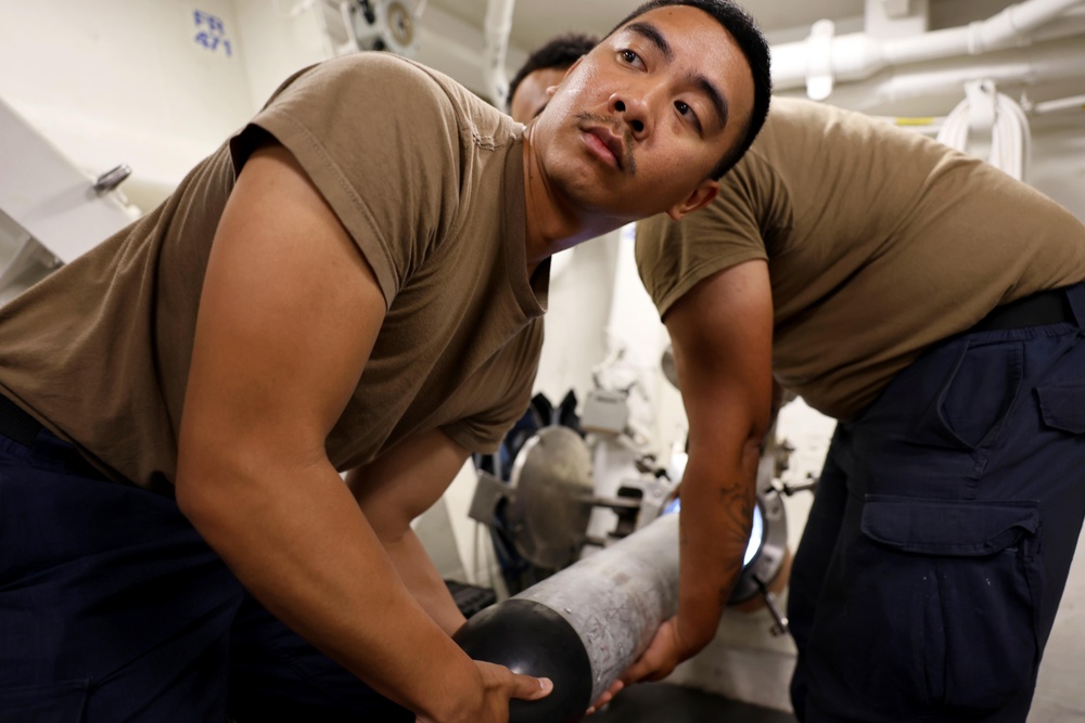 USS Gravely supports southern border operations