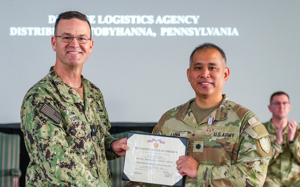 Thomas assumes command at DLA Distribution Tobyhanna