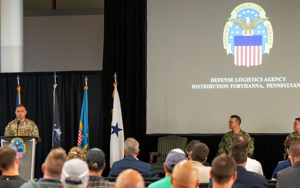 Thomas assumes command at DLA Distribution Tobyhanna