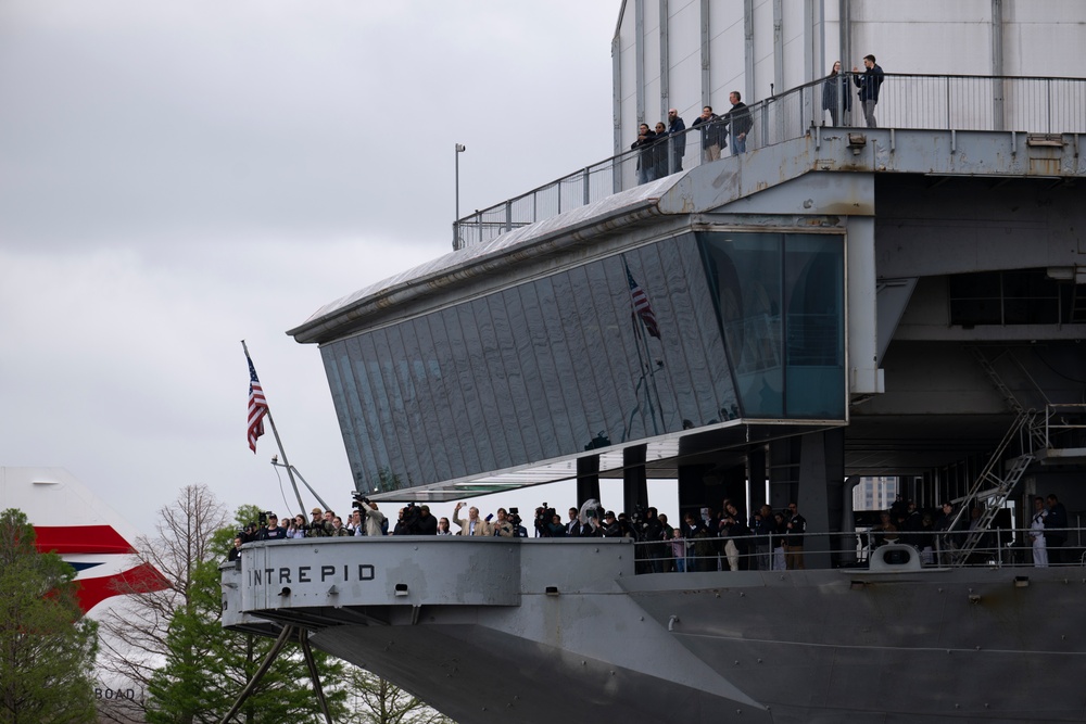 FWNY25: Parade of Ships arrives for Fleet Week New York