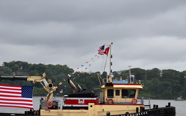 New York District leads Parade of Ships for Fleet Week NYC