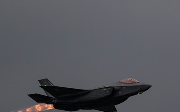 F-35A Demonstration Team Arrives at Oregon International Airshow