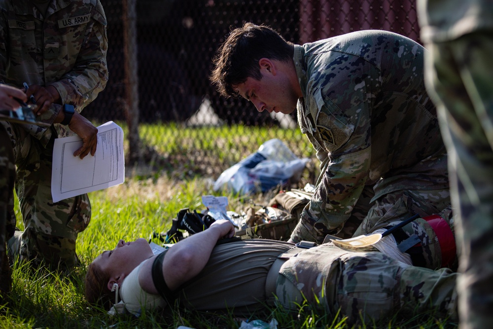 20th Engineer Brigade Medics Face Off in Grueling Castle Week Competition