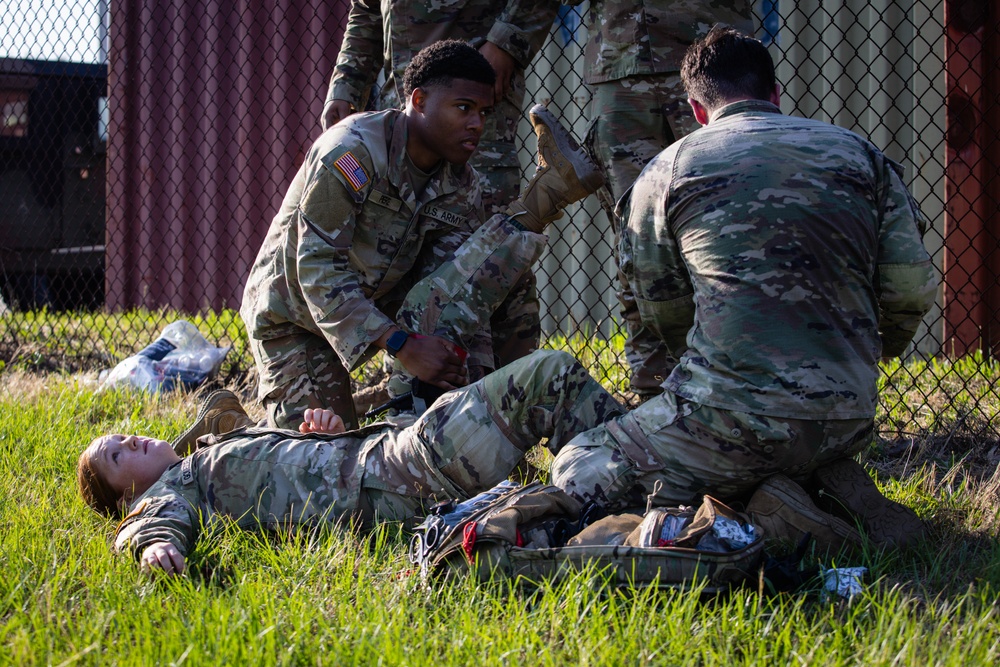 20th Engineer Brigade Medics Face Off in Grueling Castle Week Competition