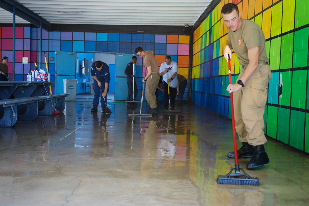 LA Fleet Week Service Members Volunteer at Boys and Girls Club