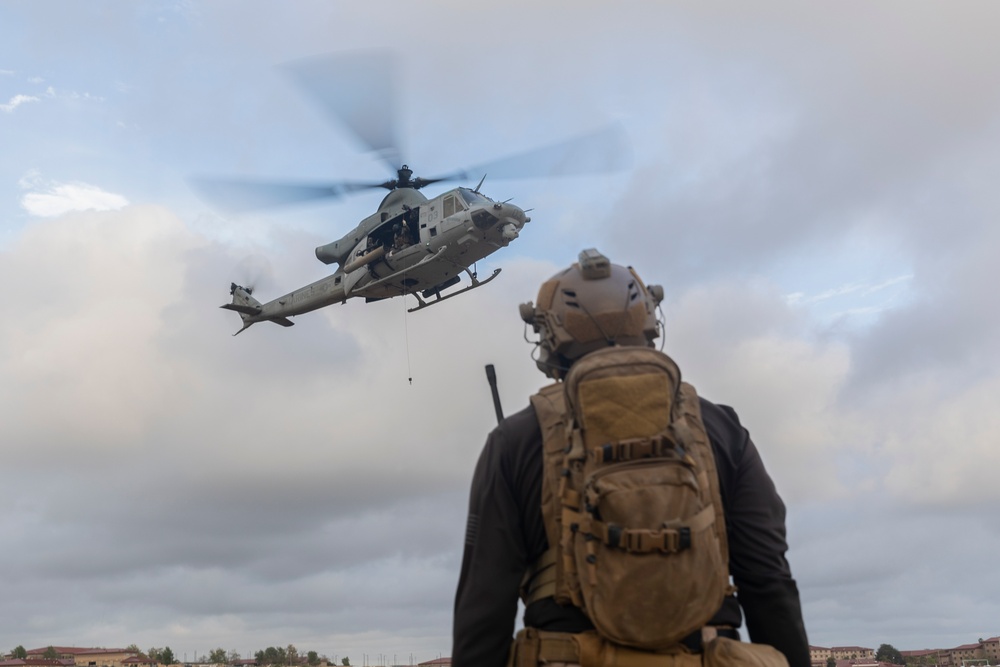 V31 Marines execute EOTG TRAP course