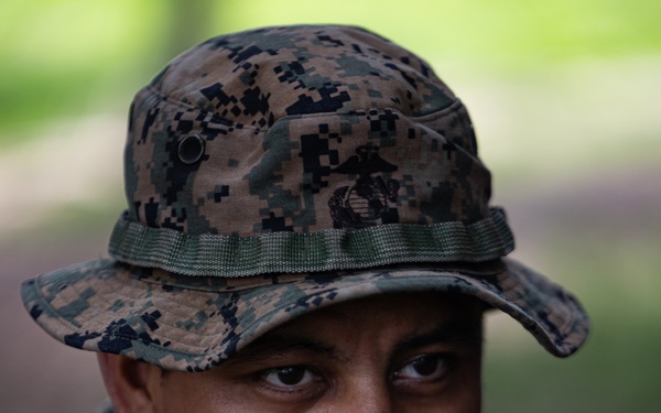 U.S. Marines from MARFORSOUTH train with Guatemalan Paracaidistas during CENTAM Guardian 25