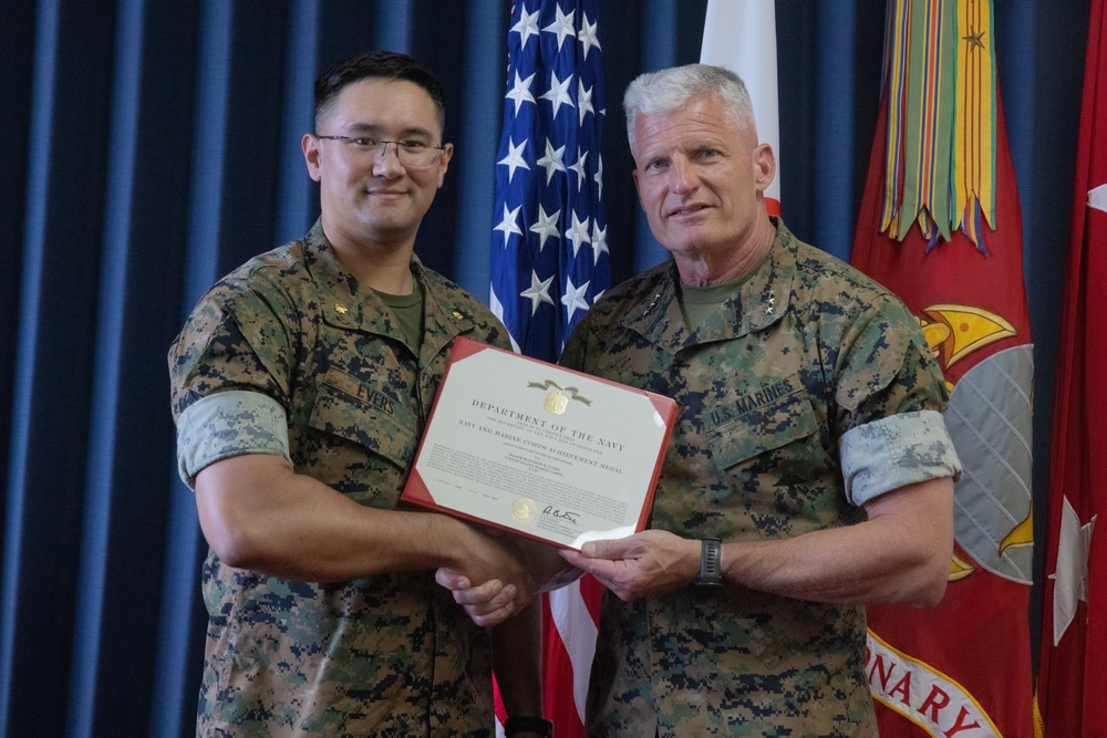 Major Evers Receives Navy and Marine Corps Achievement Medal