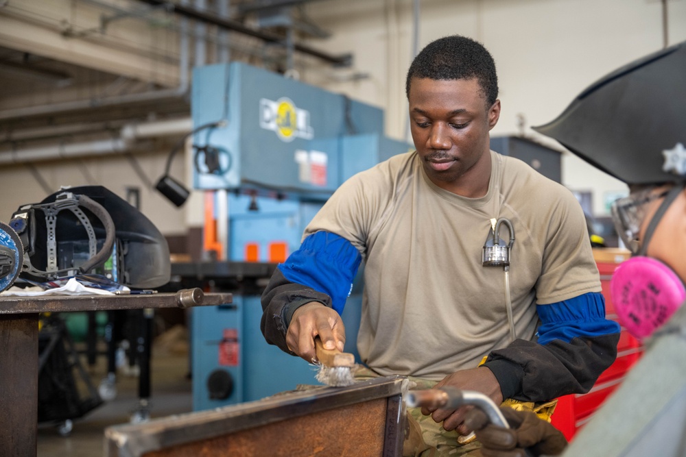 15th Maintenance Squadron metals technology highlight