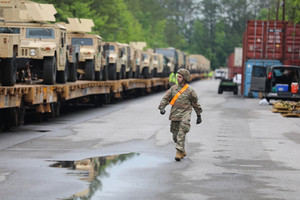 Army Reserve Mobility in Action: 420th MCB Supports CSTX 25-01 via Rail