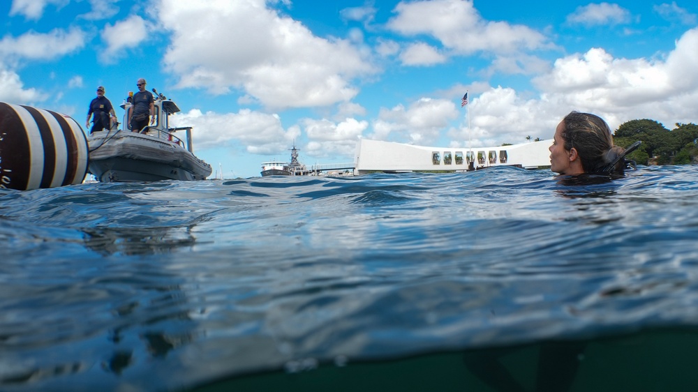 MDSU-1 divers install buoys and anchors around USS Arizona Memorial