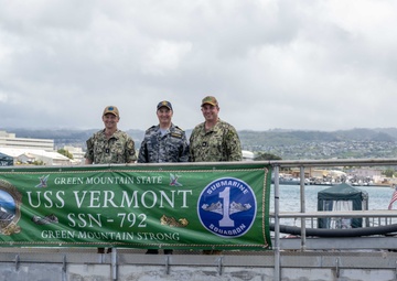 Australian Chief of the Defence Force Tours USS Vermont (SSN 792)