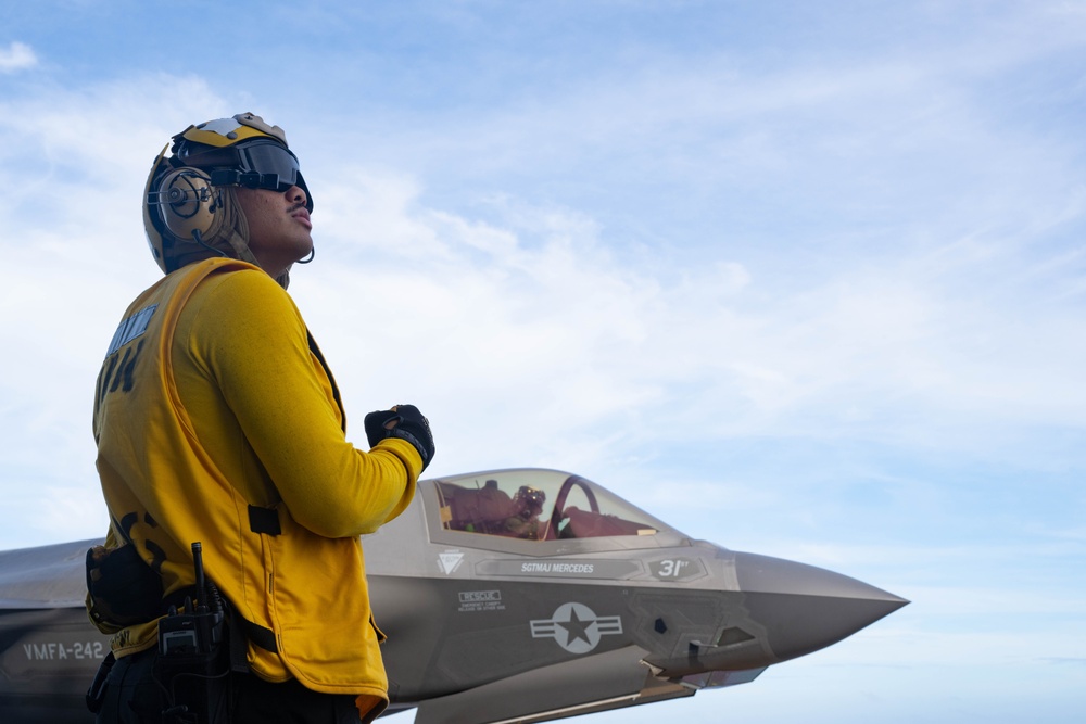 USS America (LHA 6) Conducts Flight Operations