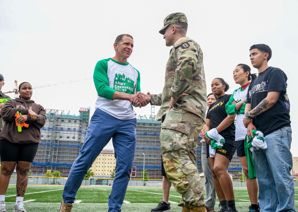 Former SMA visits Humphreys