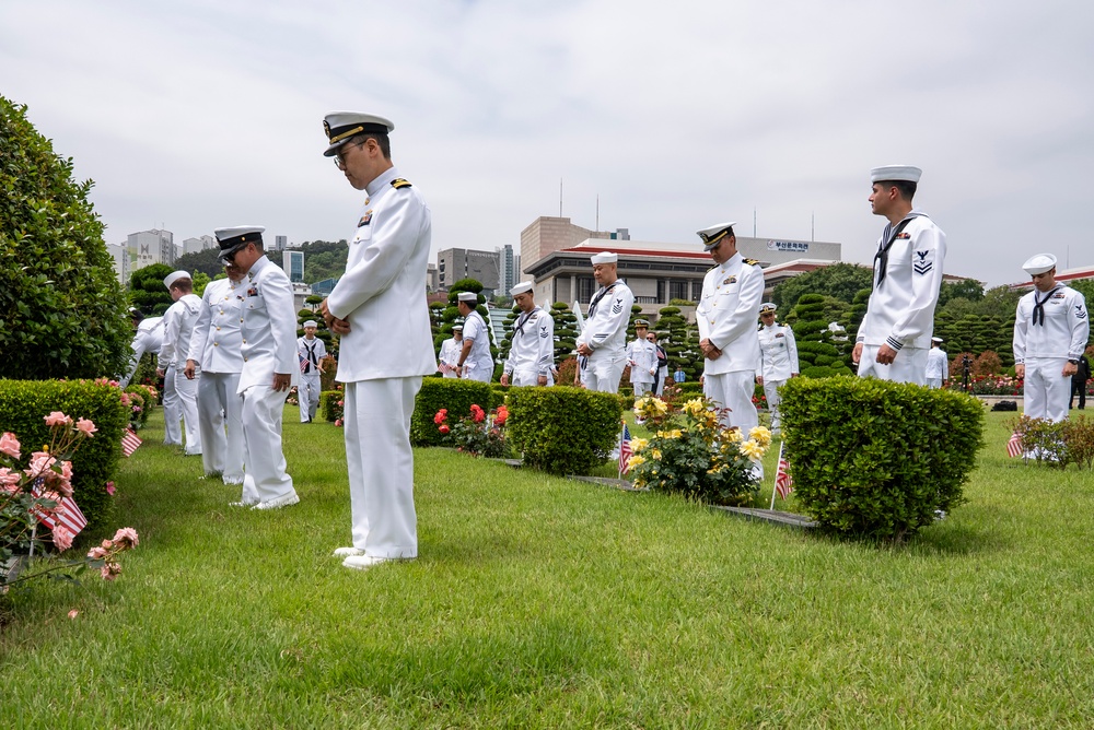 CNFK and Republic of Korea Navy Attend UN Memorial Day Ceremony
