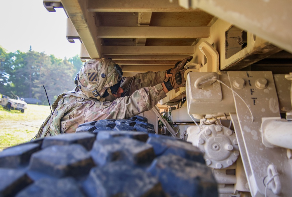 1-41 Field Artillery Soldiers Conduct Drone-Supported Casualty Exercise During Combined Resolve 25-2