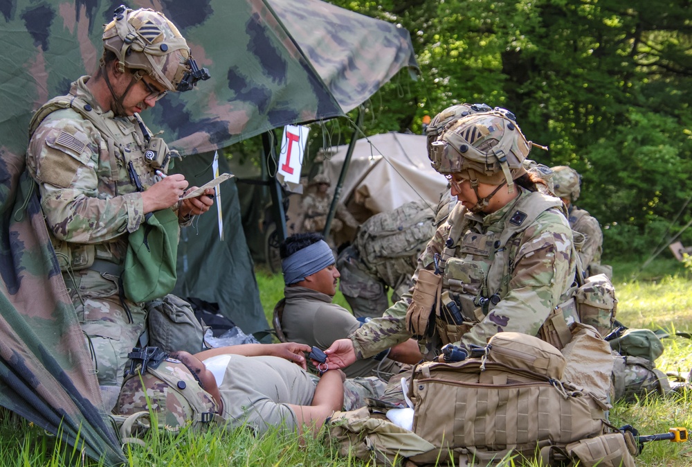 1-41 Field Artillery Soldiers Conduct Drone-Supported Casualty Exercise During Combined Resolve 25-2