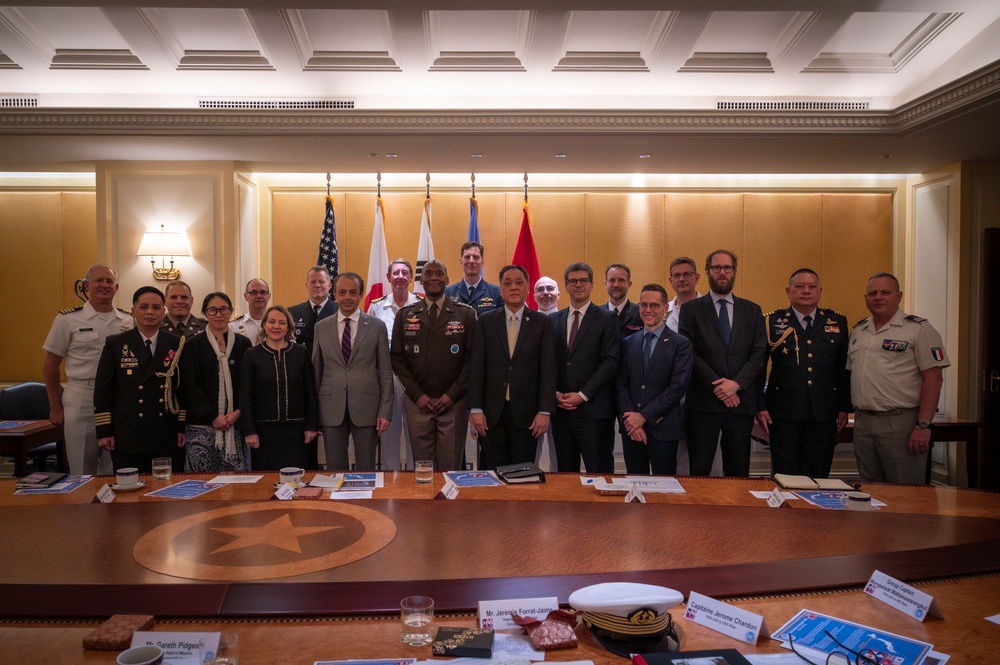UNC, CFC, USFK CC visits Japan for UNC-Rear Ambassador Day event