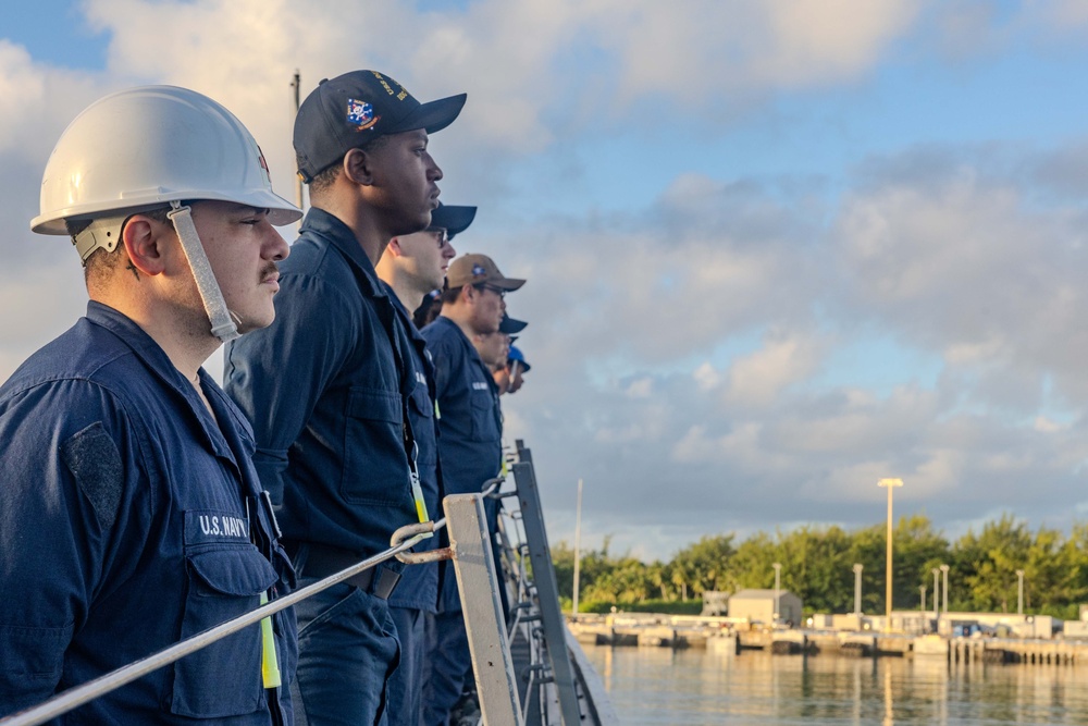 USS Ralph Johnson (DDG 114) Arrives in Diego Garcia