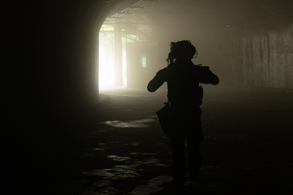 Activated Reserve Marines Conduct CBRN Response Training with U.S. Army during Korea Viper 25.4