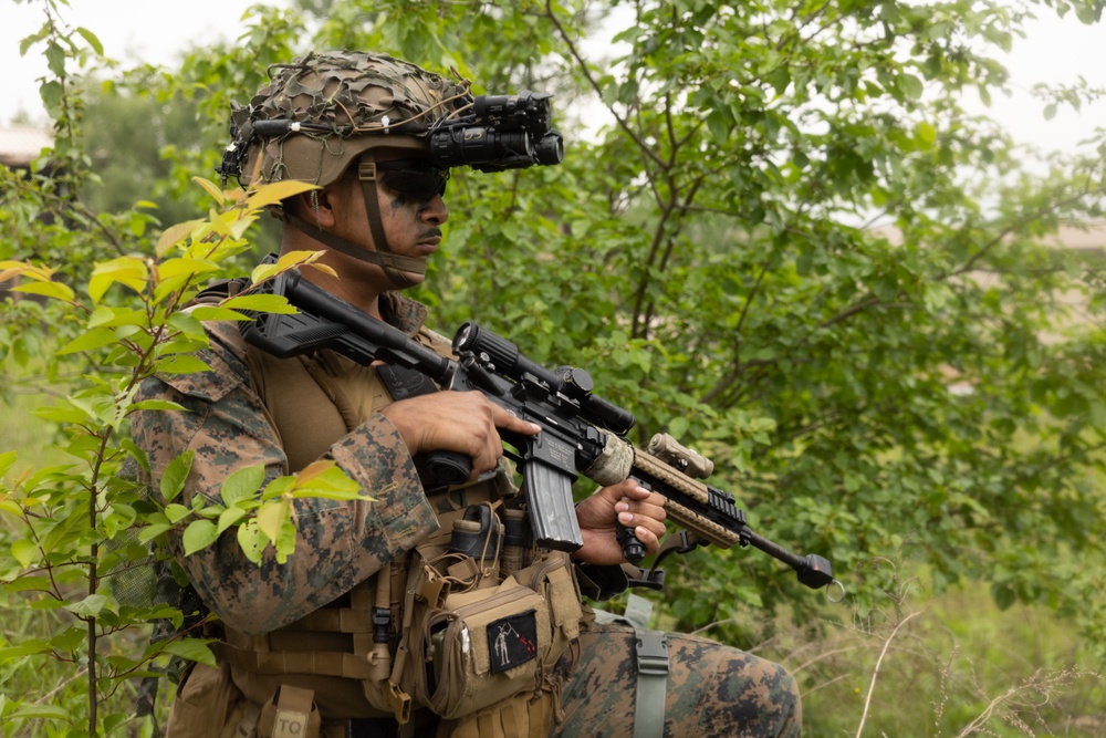 Activated Reserve Marines Conduct CBRN Response Training with U.S. Army during Korea Viper 25.4