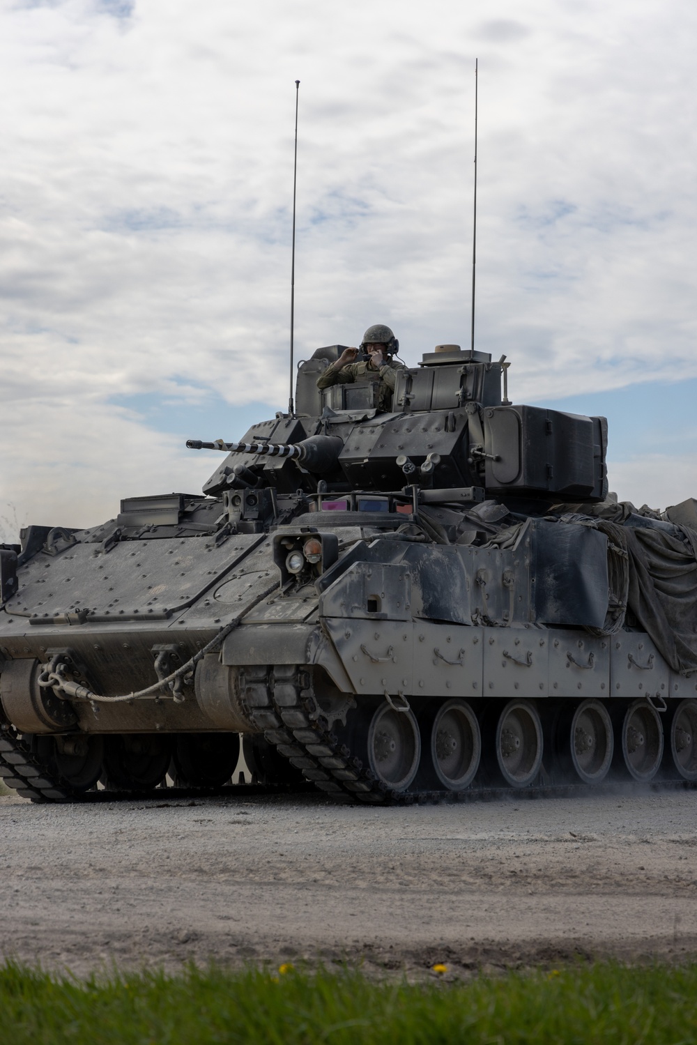 U.S. Soldiers Conduct Bradley Live Fire with Estonian Military (Hedgehog 25)