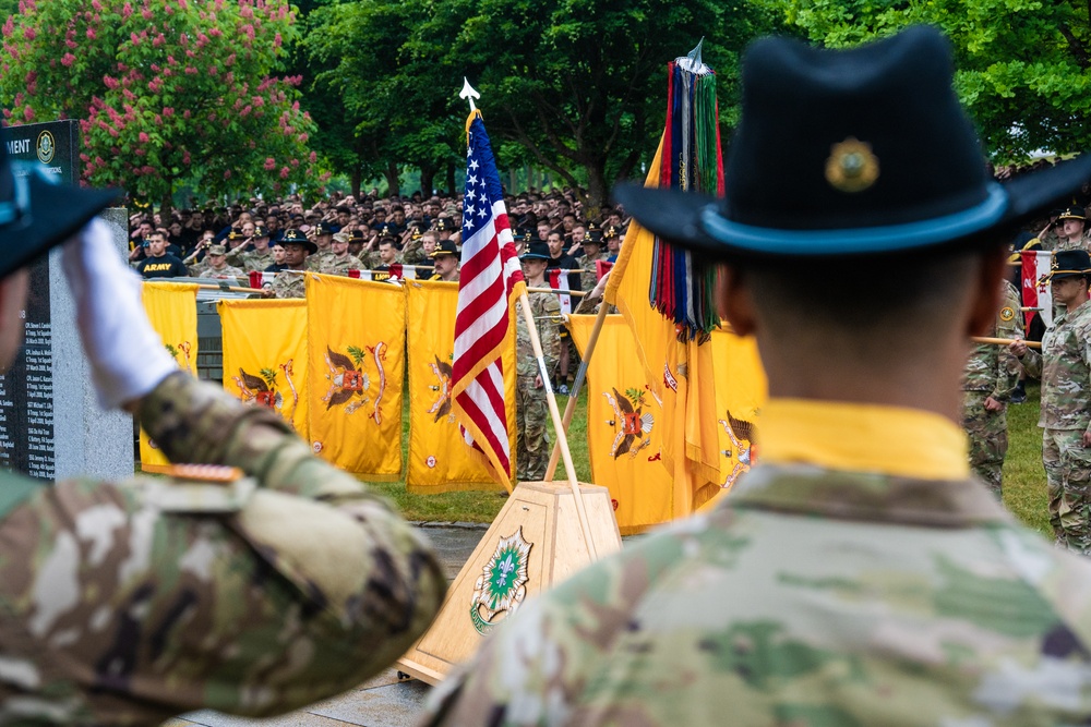 2CR Honors Fallen Dragoons in Memorial Day Observance