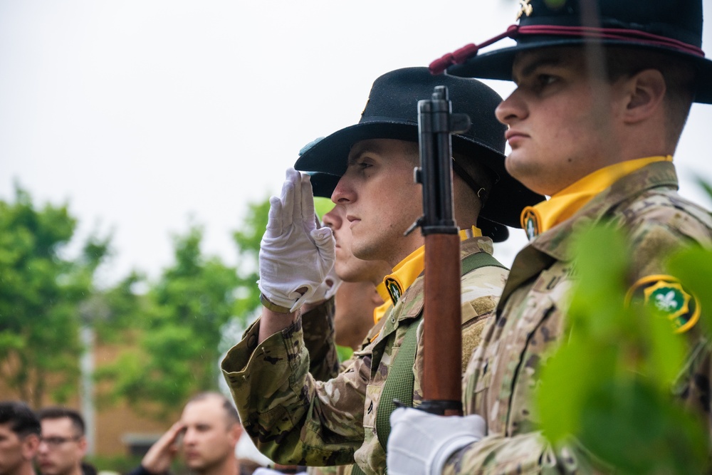 2CR Honors Fallen Dragoons in Memorial Day Observance