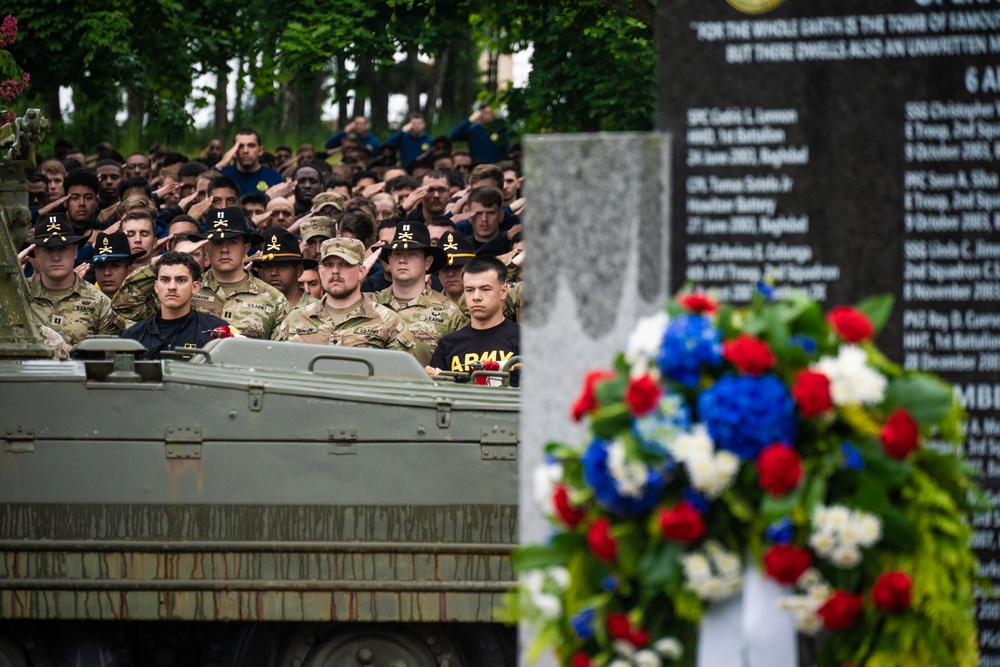 2CR Honors Fallen Dragoons in Memorial Day Observance