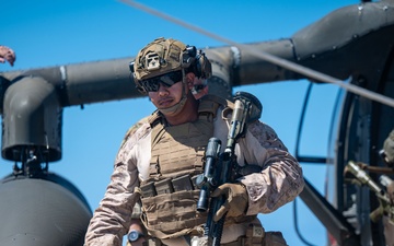 U.S. Marines, Soldiers conduct air mobility and ground defense training