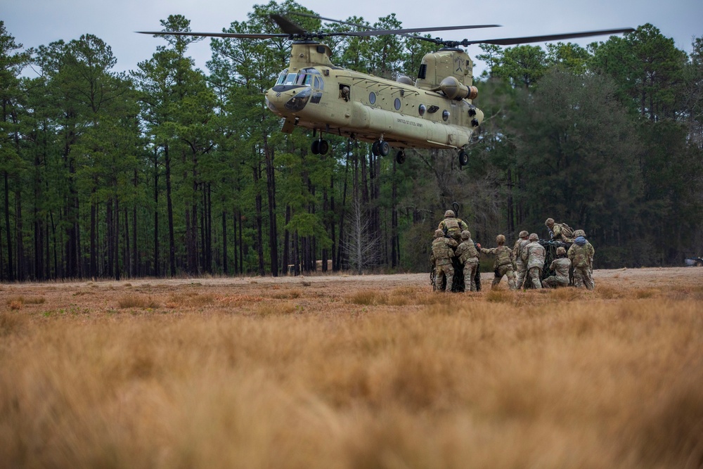 2-3 GSAB sling-load training with 2nd Armored Brigade Combat Team