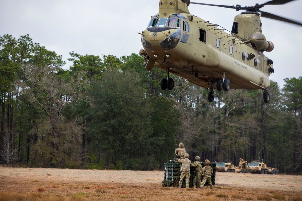 2-3 GSAB sling-load training with 2nd Armored Brigade Combat Team