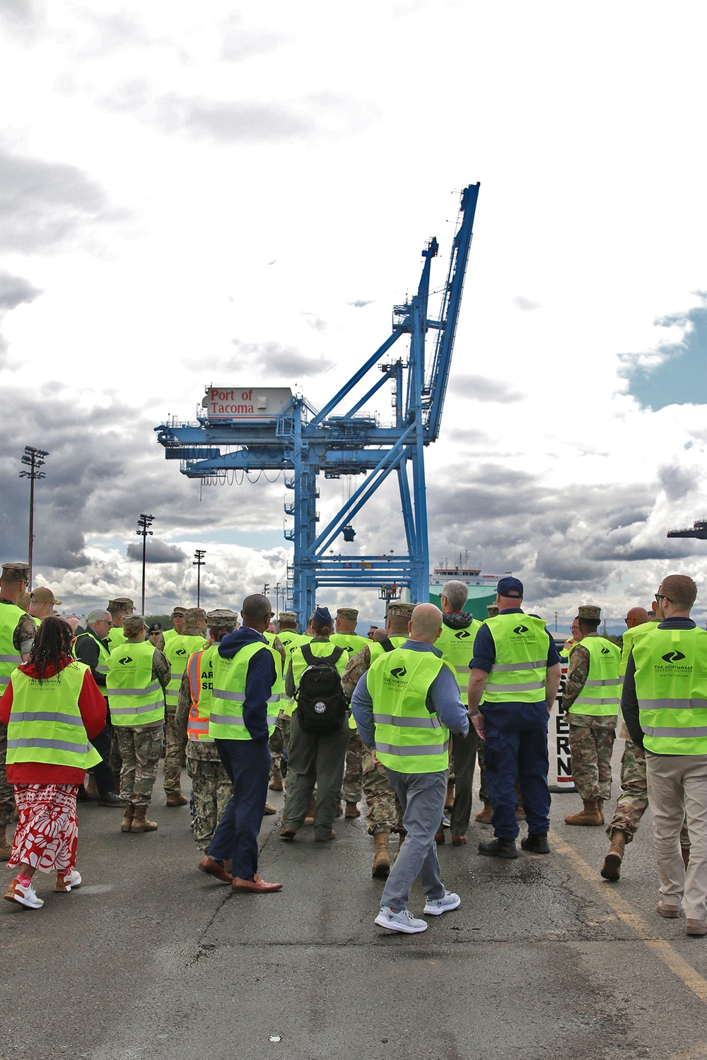 JDDEB leaders visit Port of Tacoma