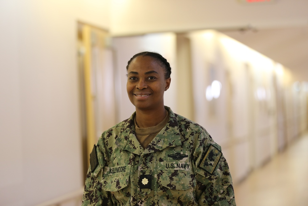 Nurse Lt. Cmdr. Nicole KellyMoore Leads the Way in Lemoore