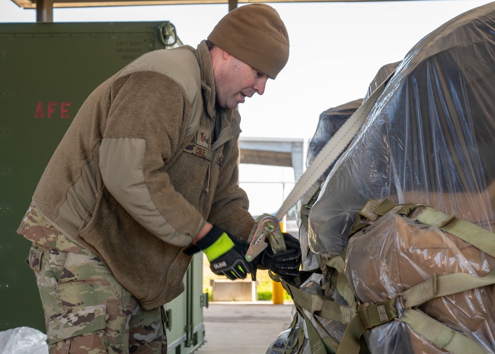Changing Parts: 125th LRS Embraces F-35 Conversion