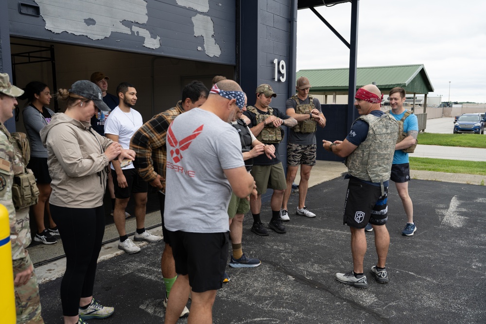 Racers Take On Murph Challenge