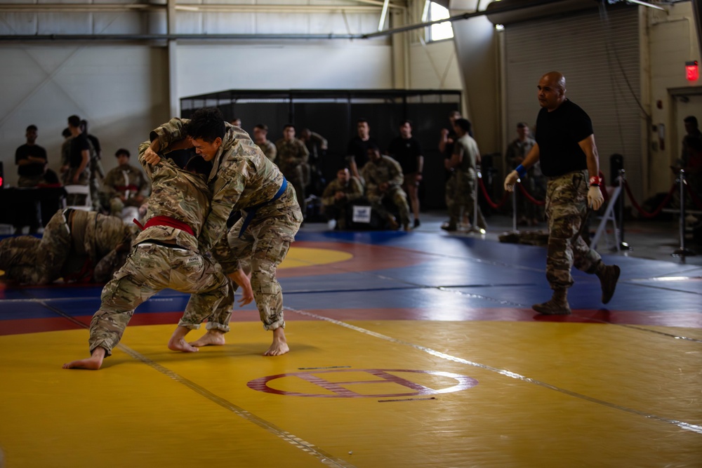 Airborne Warriors Clash: Combatives at All American Week