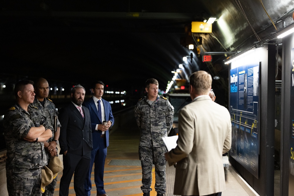 AUKUS Delegation Visits NSWC Carderock Division