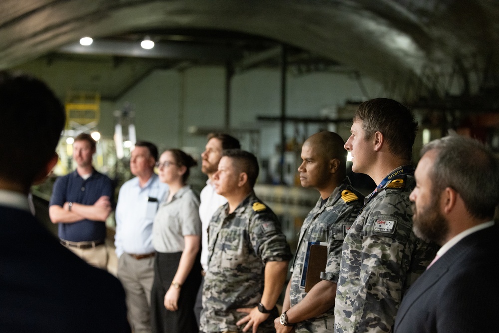 AUKUS Delegation Visits NSWC Carderock Division