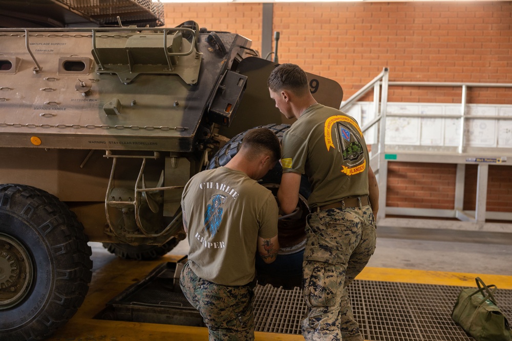 U.S. Marines, Australians participate in call for fire simulator, vehicle recovery drill during Coral-Balmoral Cup