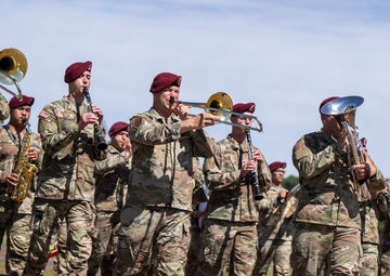 SD Delivers Remarks at 82nd Airborne Division Review at Fort Bragg