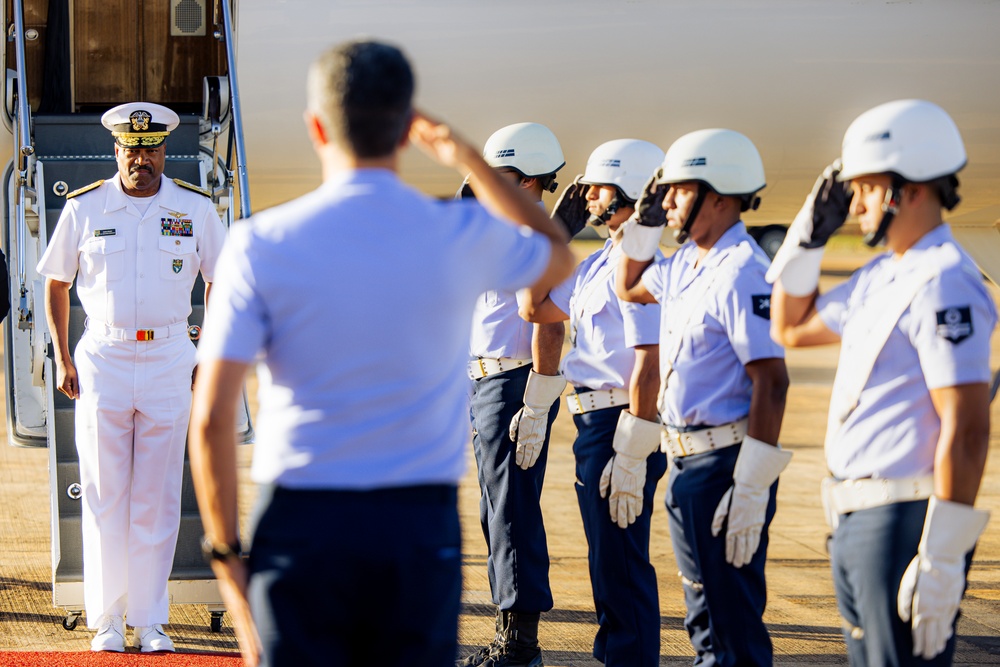 SOUTHCOM Commander visits Brazil