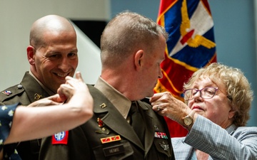 Henke Frocked to Brigadier General at Fort Sill Ceremony
