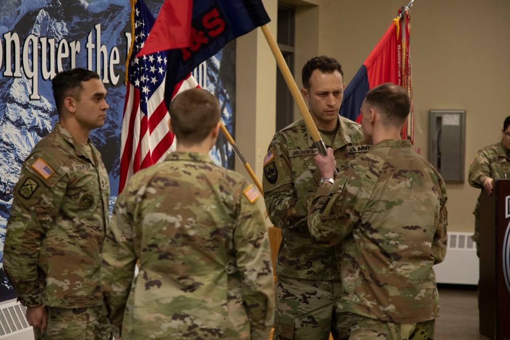 Signal Intelligence and Sustainment Company, Headquarters and Headquarters Battalion, 10th Mountain Division (LI) Change of Command Ceremony
