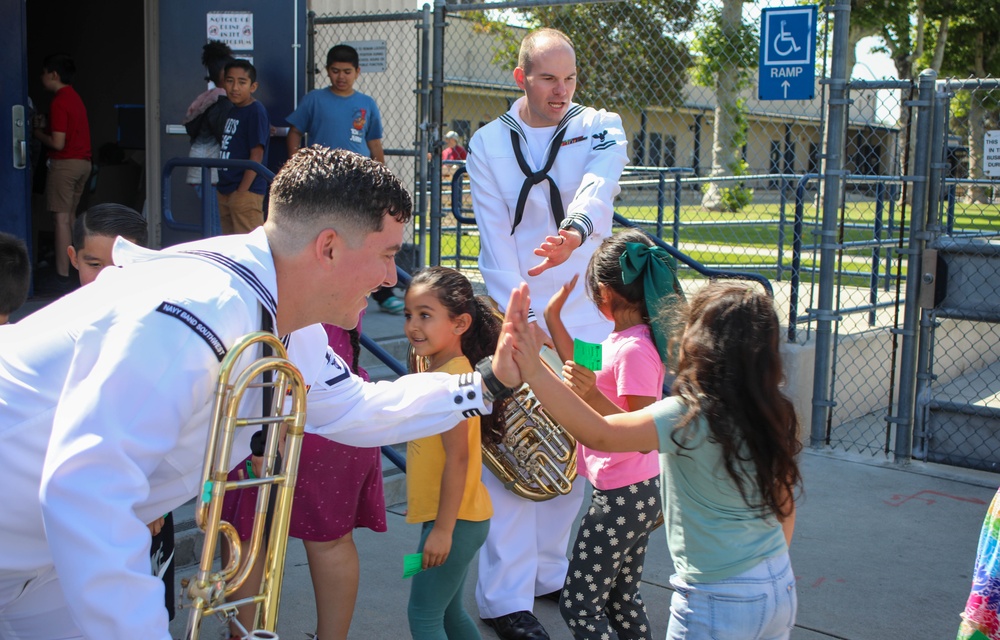 LA Fleet Week Service Members Perform at Loara Elementary School